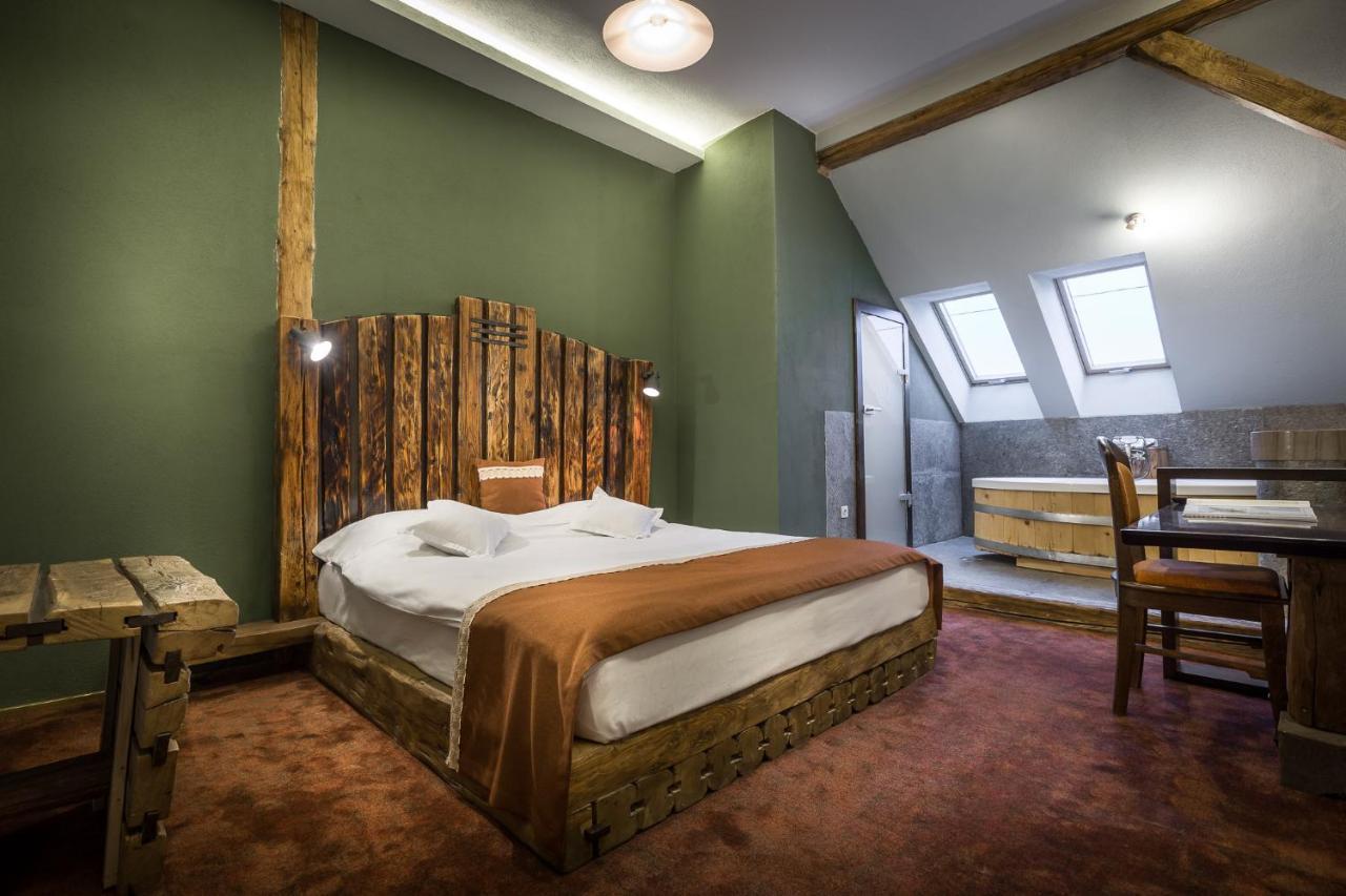 Castle Daniel Hotel